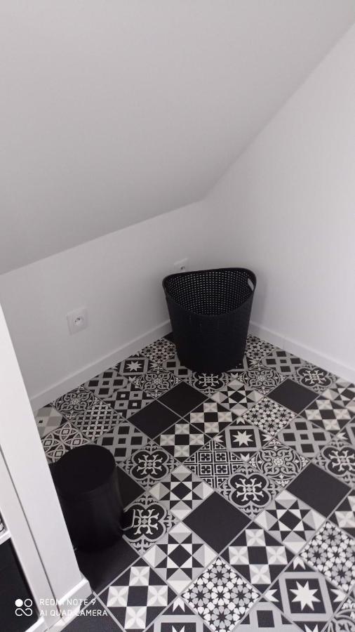 La Bella 12 - Appartement Gite Dans Maison D'Hotes Bordeaux-Saint-Clair Bagian luar foto